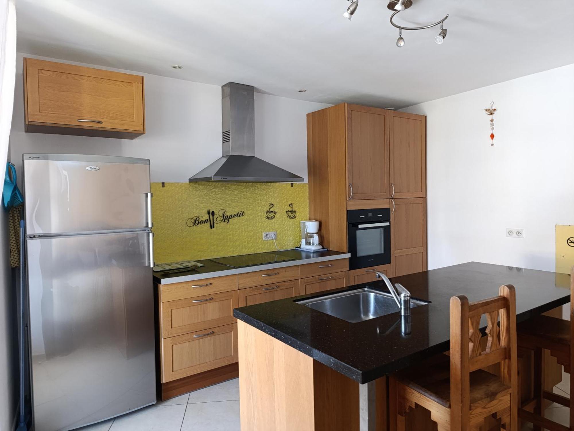 Maison Spacieuse Et Agreable Saint-Georges-de-Luzençon Exterior foto